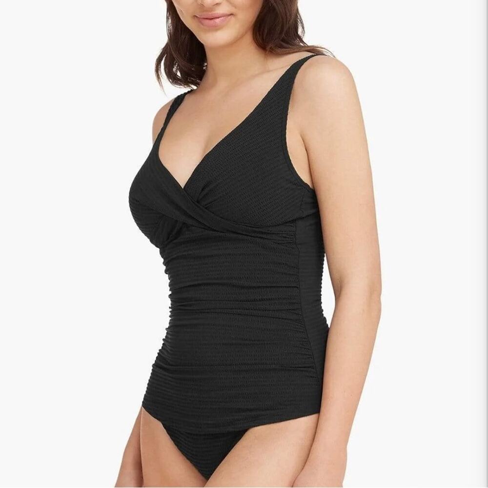 SEA LEVEL Black Messina Cross Front Multifit Singlet Top Women’s Size 6